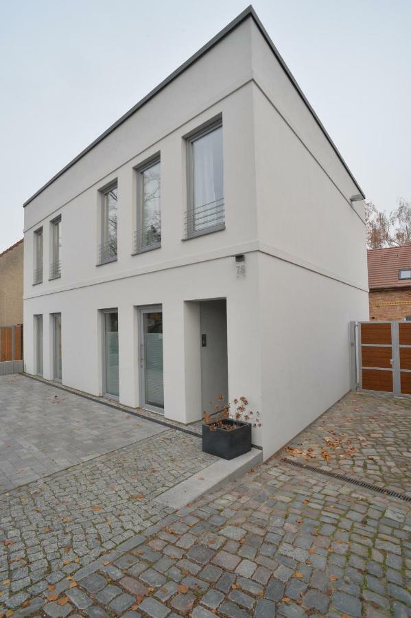 Grey House Apartments Großbeeren Buitenkant foto